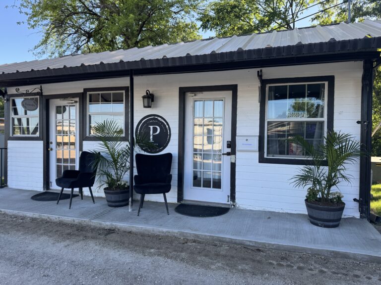 Office Exterior Photo 1